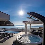 Luxury Ida