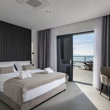 Luxury Ida Villa *