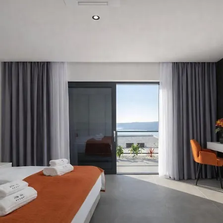 Luxury Ida With Heated Pool, Hot Tub And Sauna *